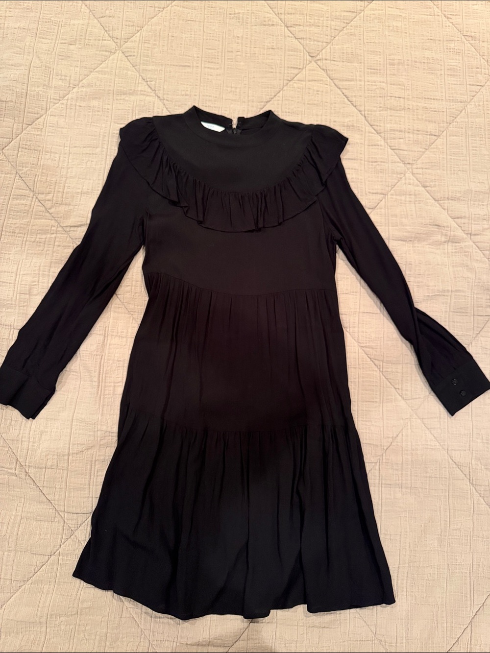 Time and Tru Black Long Sleeve Ruffle Cuff Top
